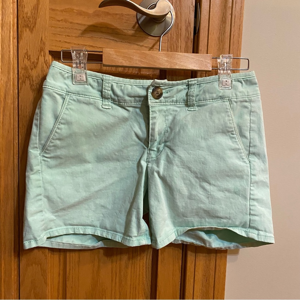 American Eagle Midi Chino Mint Stretch Shorts Womens Size 2